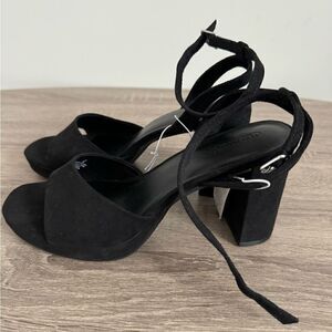 Women's Heel Sandals By Black Suede Size 8 Heels 4inc